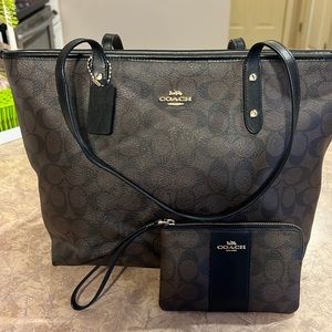 Coach Tote & Matching Wallet